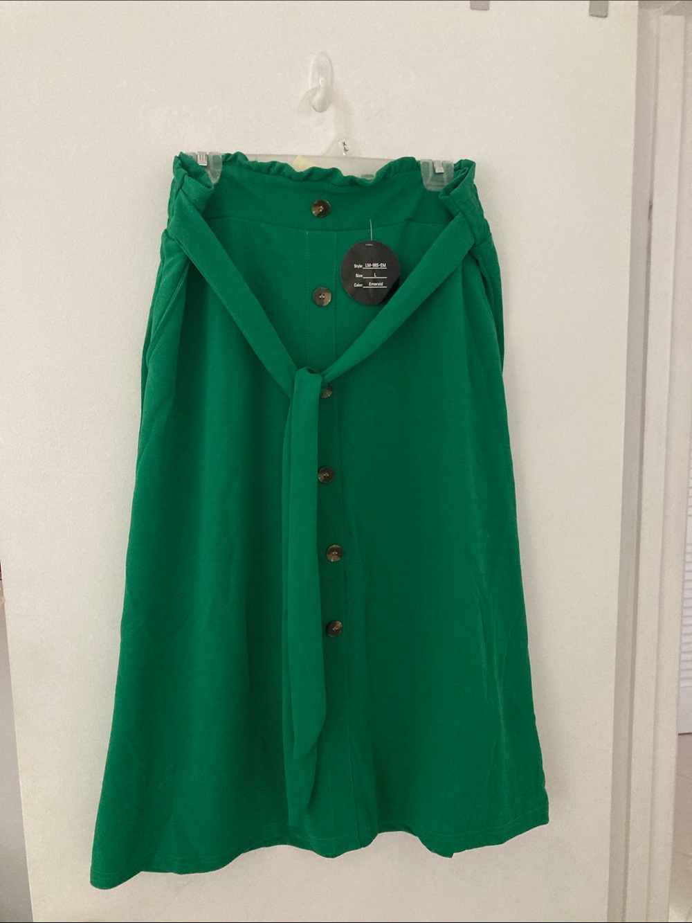 Button-Front Green A-Line Midi Skirt with Self-Tie Waist